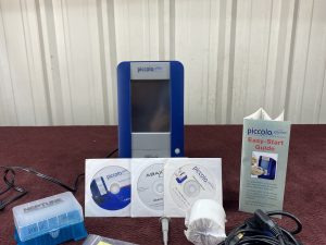 ABAXIS Piccolo Xpress Portable Blood Chemistry Analyzer 1100-1000