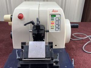 LEICA RM2155 Rotary MICROTOME RM 2155