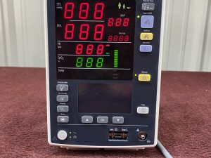 Mindray Datascope Accutorr V Monitor Patient Monitor REF:0998-UC-2000-843A