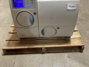 Biomerieux Vitek 2 Compact Microbial Analyzer REF:27560