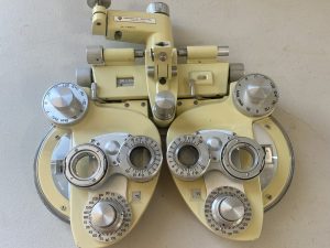 American Optical Reichert model 11635 plus cylinder phoropter