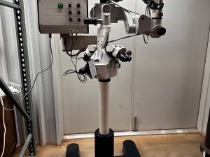 Leica Wild M695/M680 Surgical Microscope