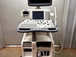 GE Healthcare Logiq 9 Ultrasound W/ E8C transducer