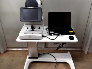 nidek AFC 330 non mydriatic fundus camera W laptop W/ NAVIS-EX and rolling stand