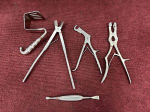 Jarit and V. Mueller Open Chest Instruments