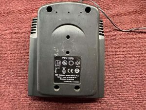 Smith & Nephew Spider 2 Battery Charger w/ Battery