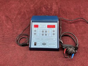 Ambco Model 1000 Audiometer Tester Tone Generator