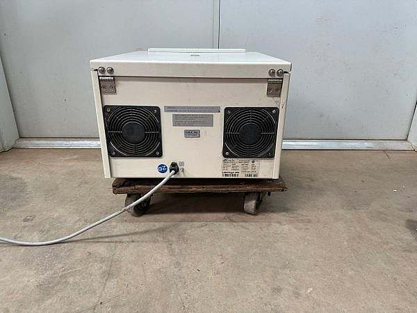 Thermo Scientific Labofuge 400 Centrifuge - Image 3