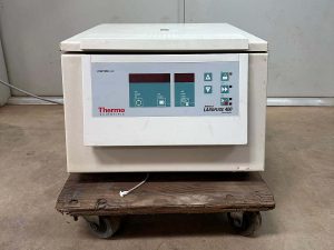 Thermo Scientific Labofuge 400 Centrifuge