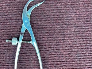 Aesculap 398.80 Surgical Bone Holding Clamp Stainless Germany Orthopedic Forceps