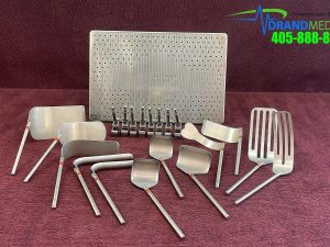 OMNI-Tract Surgical Retractor Blade & Clamp Set w/ Case – 20+ Pieces – General Surgery