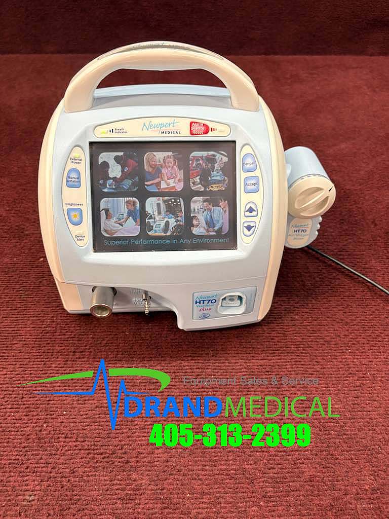 Newport HT70 Portable Monitor w/Newport Air/Oxygen Mixer (B8-3)