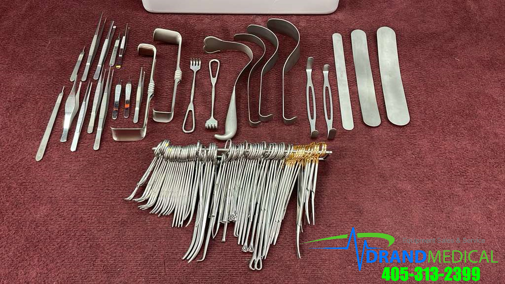 Aesculap Surgical Instrument Set With Tray Aesculap V. Mueller Jarit (E1-4)