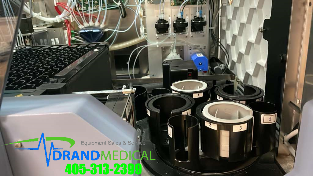 Hologic Panther DNA Amplification Analyzer - Image 3