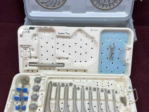 Zimmer Hip Versys Fracture Tray Set (E1-4)