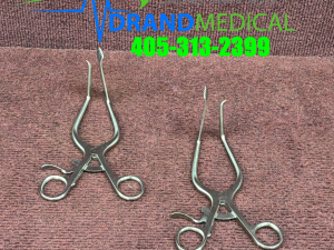 Aesculap MF078R and MF079R Retractors