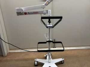 AccuVein AV500 Vein Viewing System with rolling stand